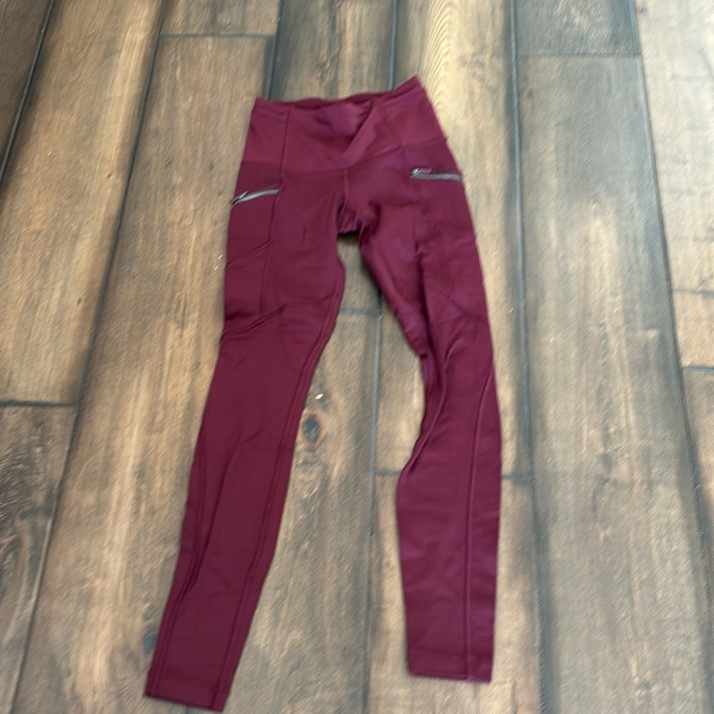 Lululemon Leggings zipper pocket